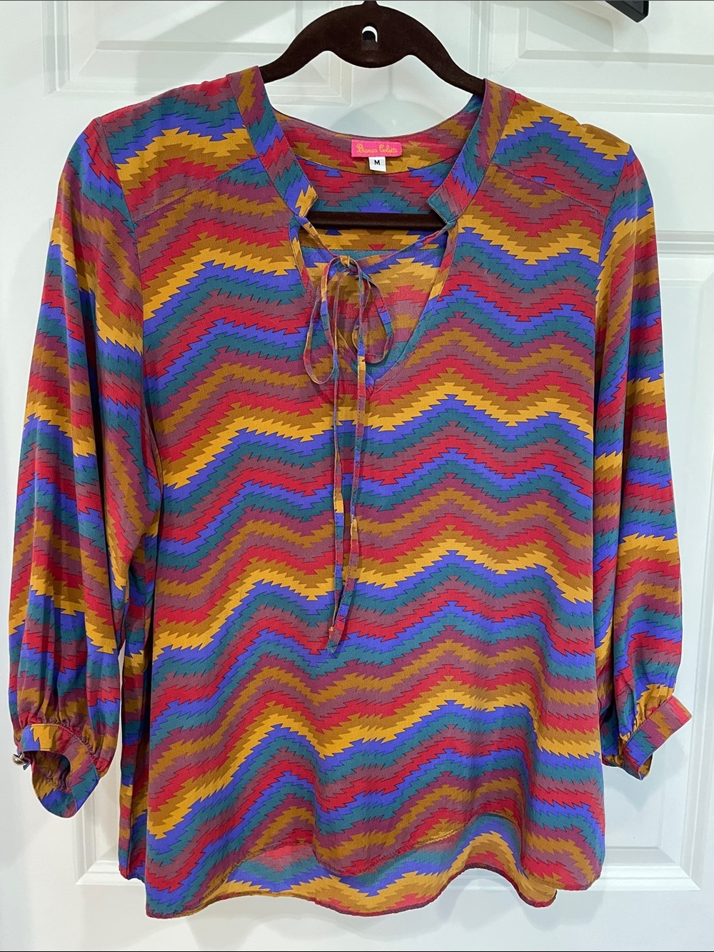 Bianca Coletti Silk Chevron Blouse Medium 3/4 Sleeve Multicolor Tie Neck Zigzag